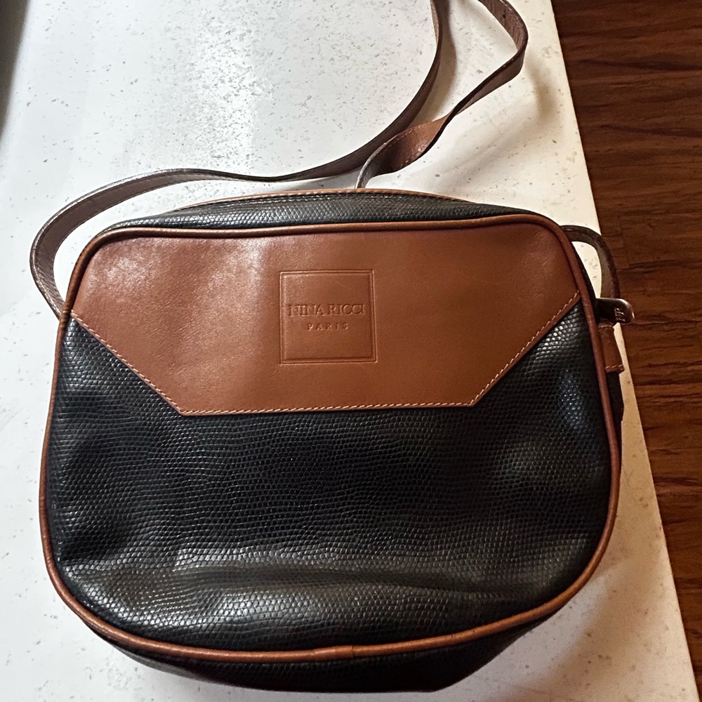 Nina Ricci Paris leather crossbody bag
